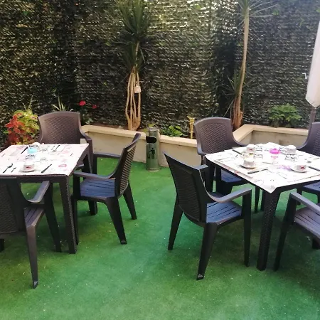 Alojamento de Acomodação e Pequeno-almoço Metropolitan Rc Reggio di Calabria