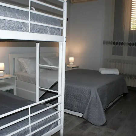 Metropolitan Rc Alojamento de Acomodação e Pequeno-almoço Reggio di Calabria