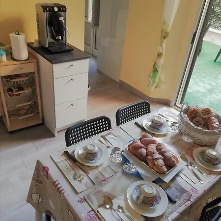 Bed & Breakfast Metropolitan Rc 3*