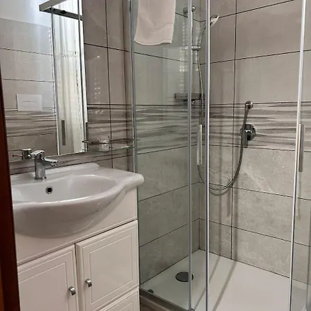 Metropolitan Rc Bed & Breakfast