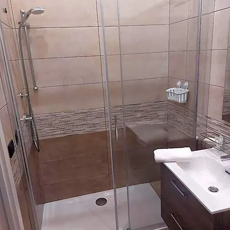 Metropolitan Rc 4*