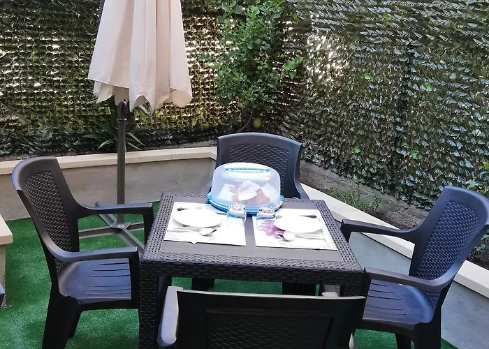 Metropolitan Rc Bed & Breakfast