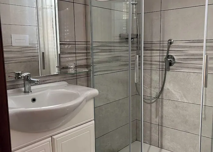 Metropolitan Rc Bed & Breakfast 3*